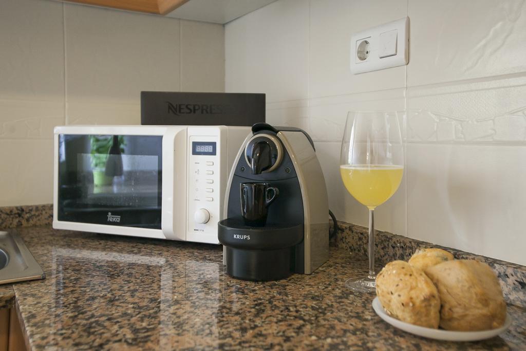 Tendency Apartments Fira Оспиталет де Лобрегат Екстериор снимка